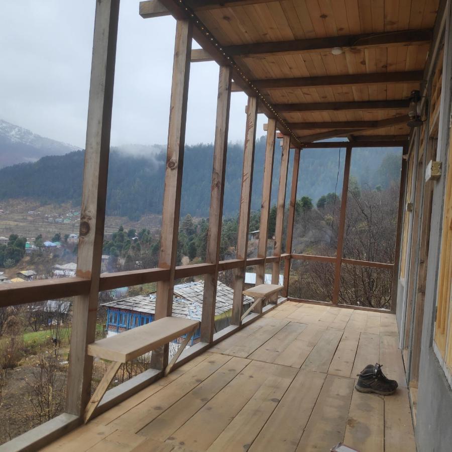 Sukun Hostel Sainj Exterior foto