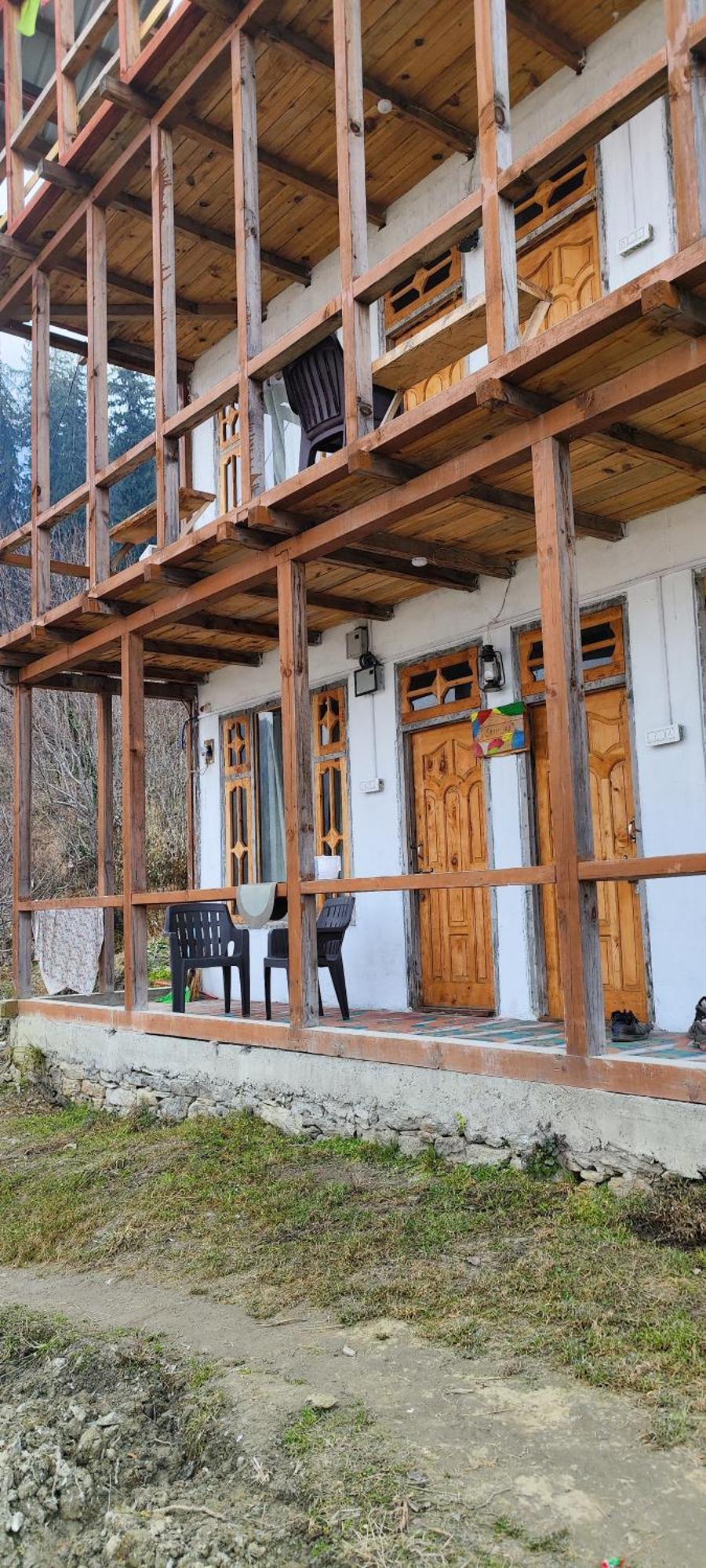 Sukun Hostel Sainj Exterior foto